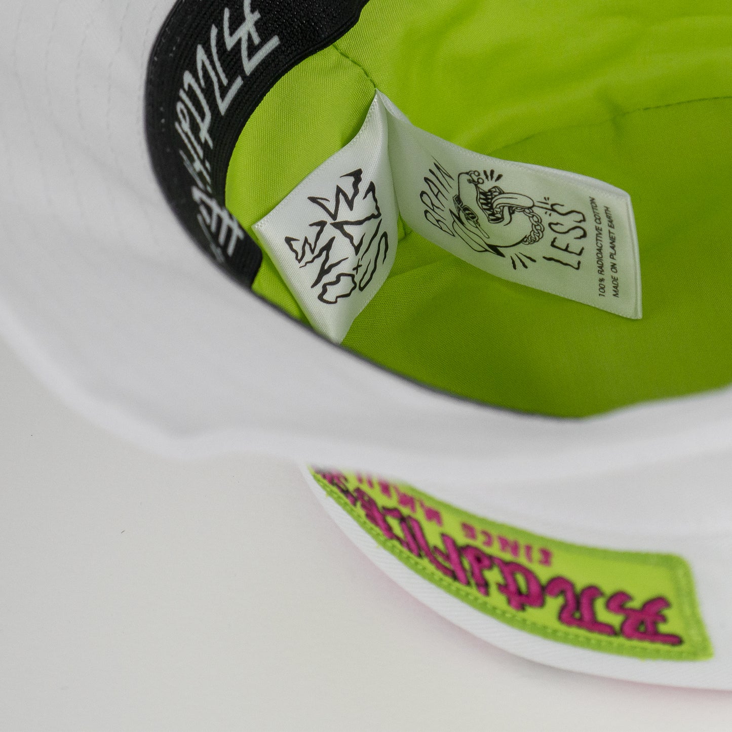 BUCKET BRAIN (PINK/WHITE)